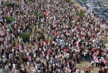 У Білорусі тисячі людей прощаються із загиблим під час протестів активістом
