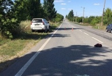 Смертельна ДТП на Донеччині: авто збило двох дітей на велосипеді