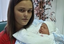 Біля Києва безвісти зникла 16-річна дівчина з немовлям