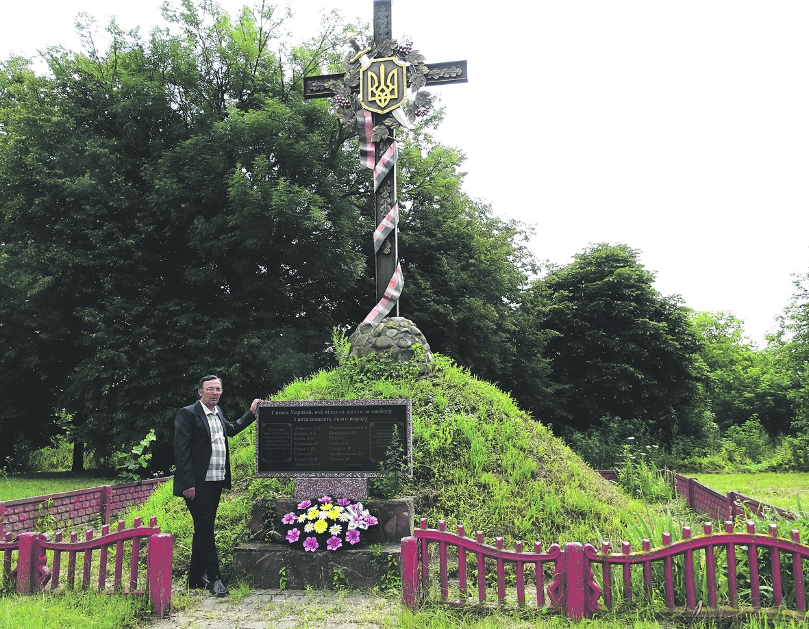 У пам’ять про подвиг повстанців у Купичеві встановили хрест