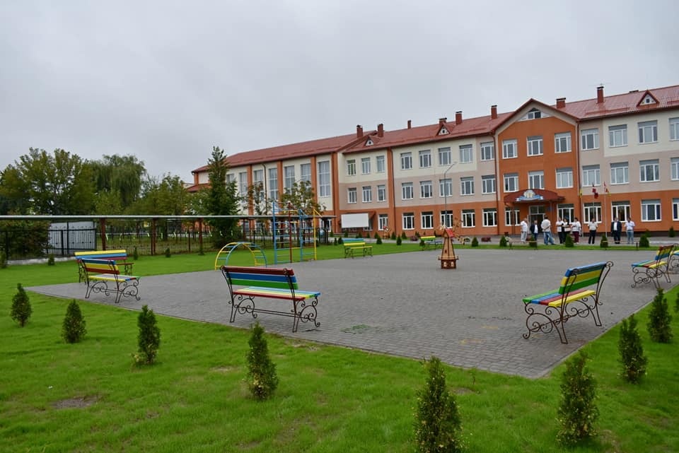 У волинському селі відкрили модернізовану школу