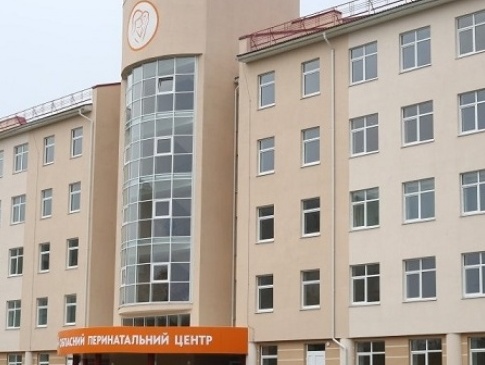 Волинський перинатальний центр отримав 5 квартир для медиків