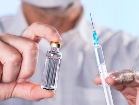 Кого в Україні планують безкоштовно вакцинувати від грипу