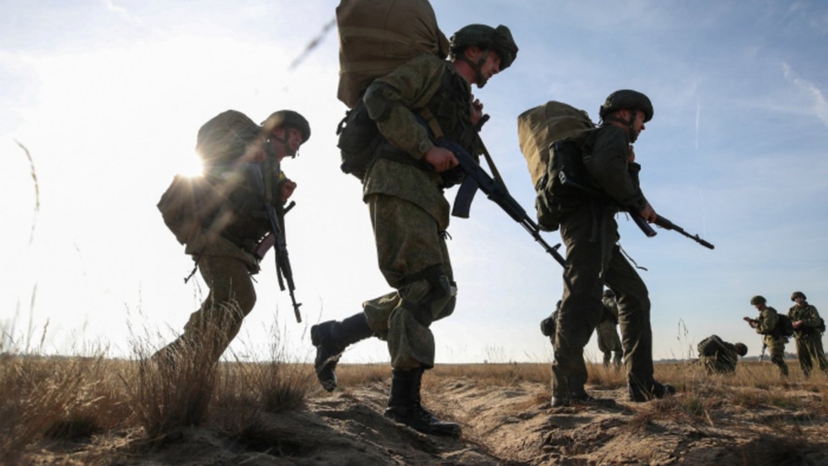 Військові навчання росіян проходять за 100 кілометрів від Волині
