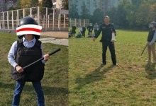 У Білорусі школярів вчили розганяти протести кийками