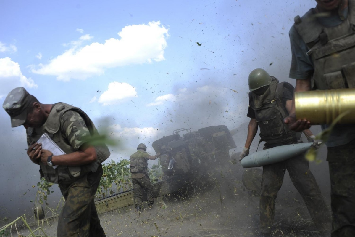На Донбасі підірвалися троє військових