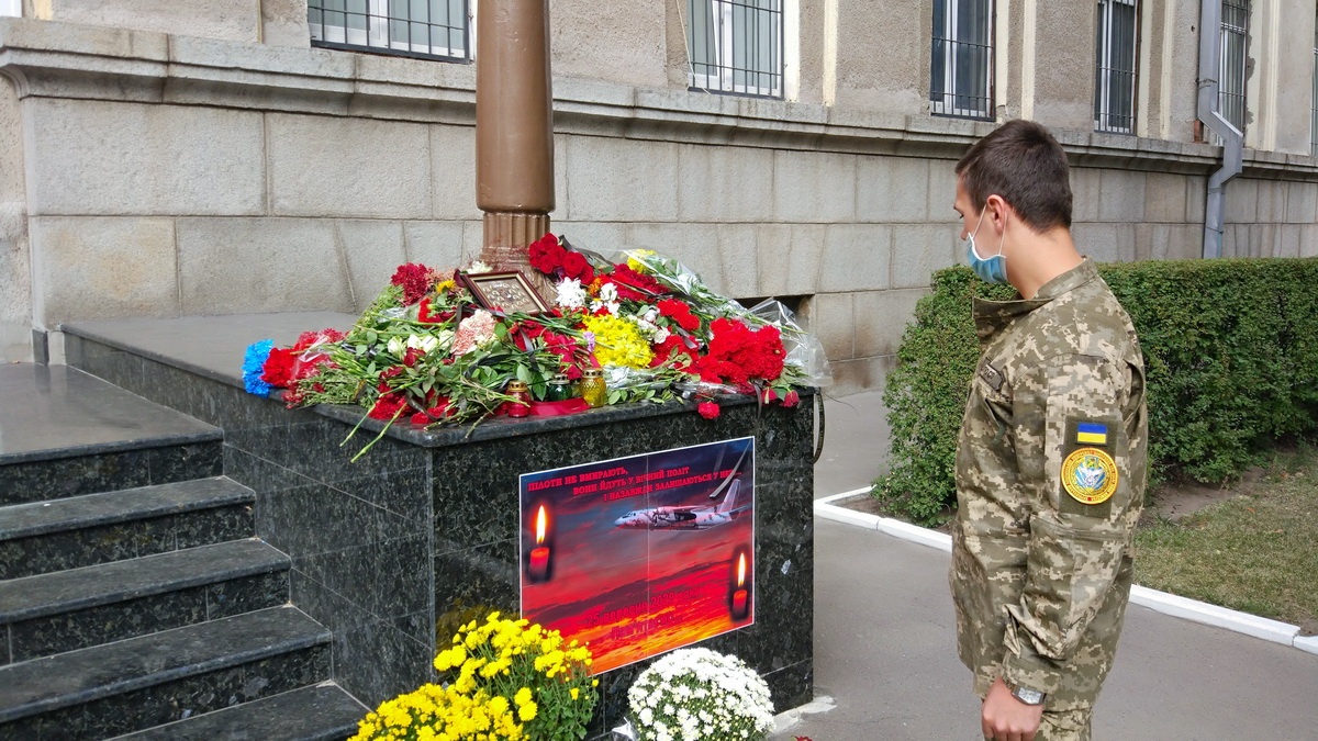 Коли прощатимуться із загиблими в авіакатастрофі на Харківщині