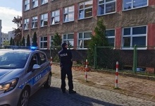 У Польщі школярка під час уроку напала з ножем на учениць