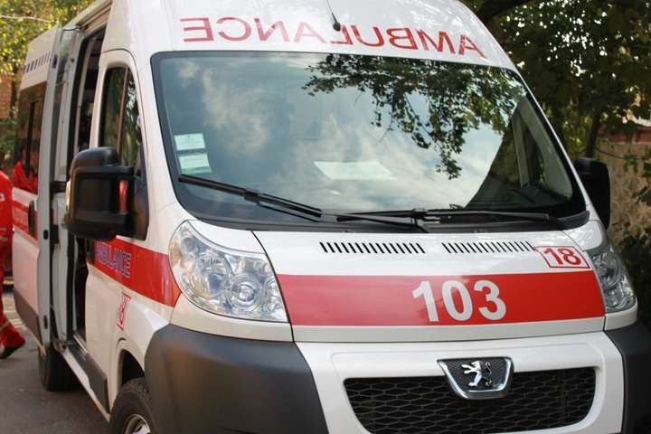 У Києві лікар «швидкої» помер під час виклику до хворої