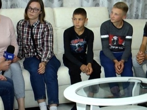 Родина з Житомирщини виховала 30 дітей