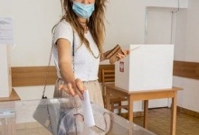 Як на виборах голосуватимуть хворі на коронавірус українці