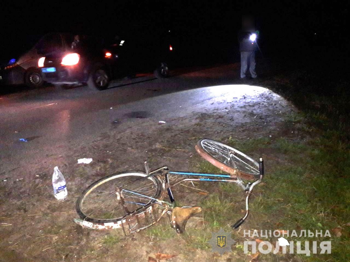 На Рівненщині 15-річний хлопець на мотоциклі збив велосипедиста