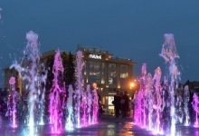 У центрі Луцька вдруге запустили світломузичний фонтан