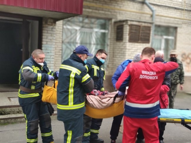 У Луцьку рятувальники допомогли жінці, в якої стався інфаркт
