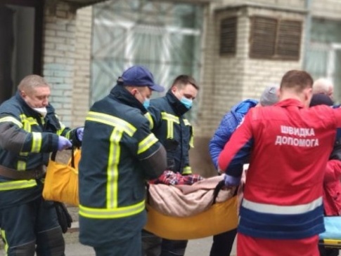 У Луцьку рятувальники допомогли жінці, в якої стався інфаркт