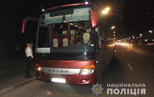 Біля Києва у рейсовому автобусі сталася різанина