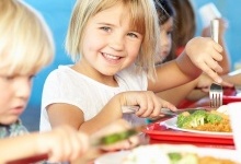 Без ковбас і напіфабрикатів: Ляшко розповів про нове харчування у школах