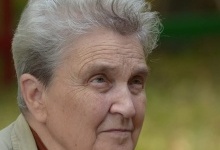 87-річна викладачка ВНУ підкорила дистанційне навчання