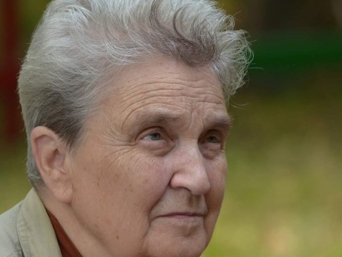 87-річна викладачка ВНУ підкорила дистанційне навчання