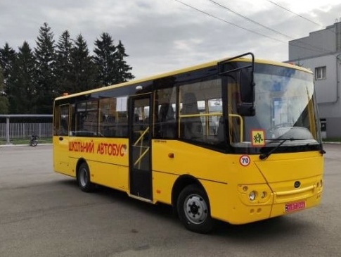 На Волині школам передадуть 15 автобусів із новим дизайном