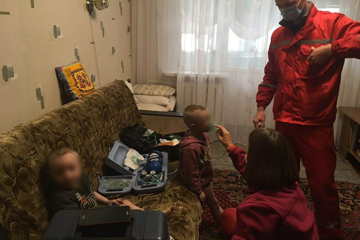 На Дніпропетровщині 89-річна бабуся загасила пожежу, яку влаштували онуки
