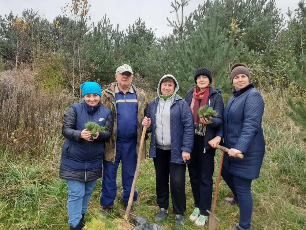 В ОТГ біля Луцька висадили тисячу дерев