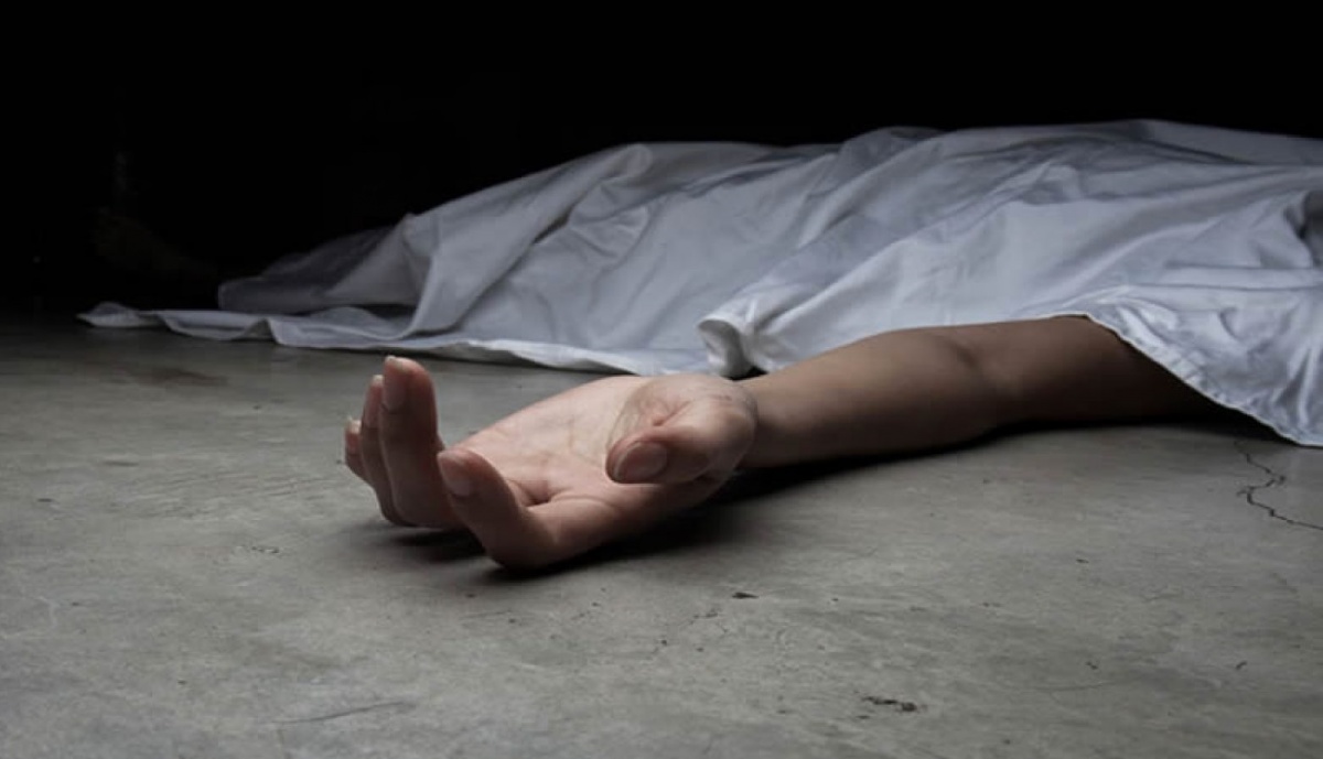 У Києві біля монастиря знайшли тіло вбитої дівчини