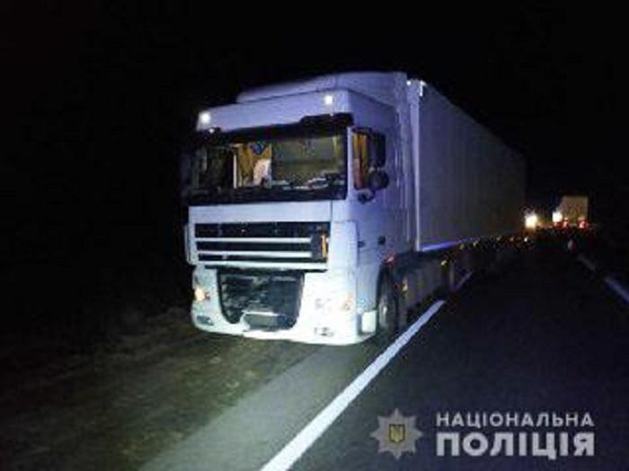 На дорозі Київ-Ковель вантажівка збила на смерть 44-річного велосипедиста