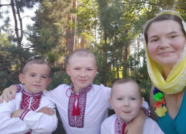 Повідомили стан дітей, мама і братик яких загинули у ДТП на Рівненщині