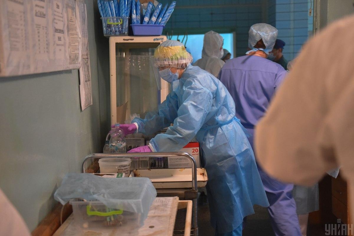 В одеській лікарні хворій довелося снідати в палаті поряд з мертвою жінкою