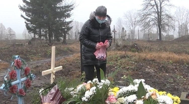 На Тернопільщині однорічна дівчинка вдавилася їжею і померла