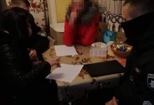 На Тернопільщині горе-мати виганяла 11-річну дитину вночі з дому