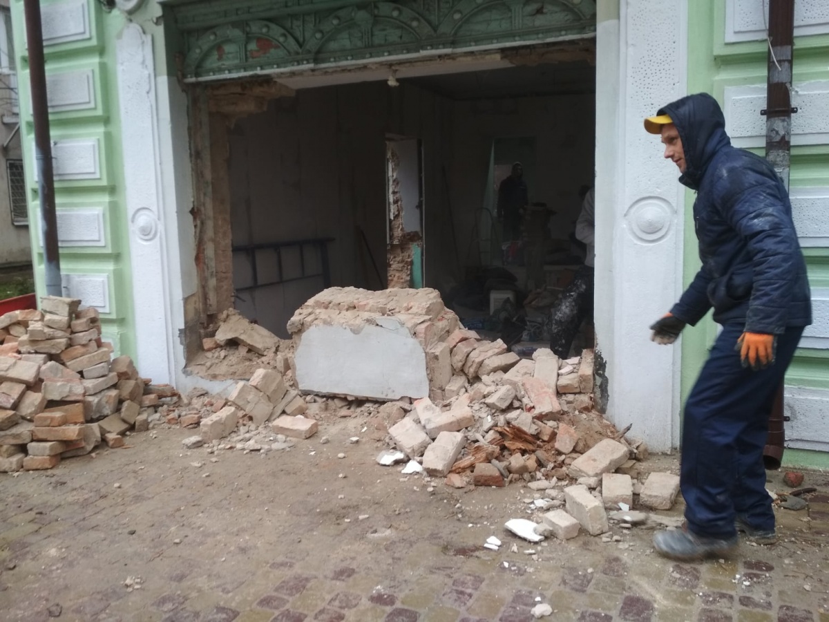 У Луцьку під час ремонтних робіт понищили пам’ятку архітектури