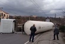 У Житомирі через перекинуту цистерну з газом евакуювали людей