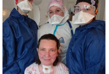 Були уражені 90 відсотків легень: у Львові медики врятували матір шести дітей