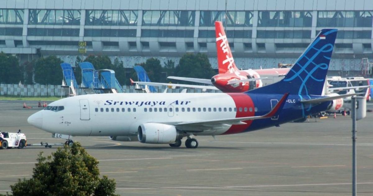 В Індонезії розбився літак з 62 людьми на борту
