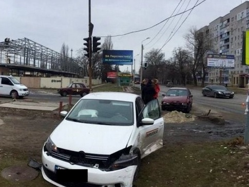 Біля Дніпра військовий  спричинив аварію, у якій загинула 2-річна дитина