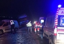 Смертельна аварія на дорозі Жовква-Ковель: легковик влетів у вантажівку
