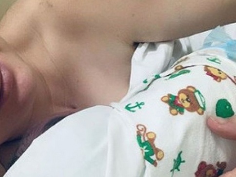35-річна російська блогерка народила дитину від 21-річного пасинка
