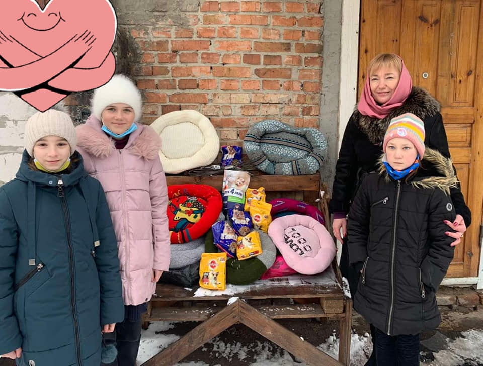 На Волині школярі привезли подарунки мешканцям КП «Ласка»