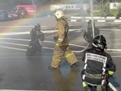 На Волині показали традиційні «водні» проводи пожежника на пенсію