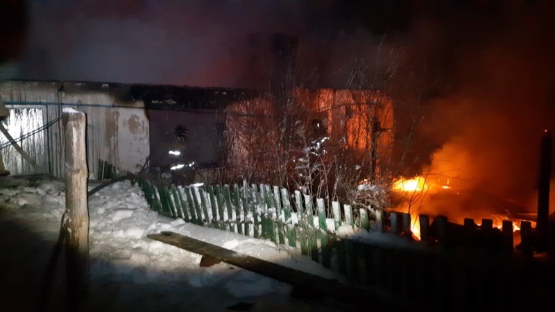 Росіянин розпалив на кухні багаття і спалив будинок