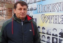 Депутат з Волині за свої гроші встановлює хрести героям УПА
