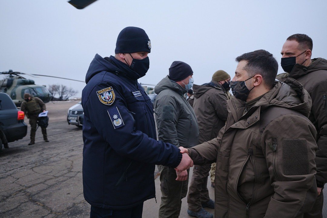 Зеленський з послами країн «Великої сімки» приїхав на Донбас