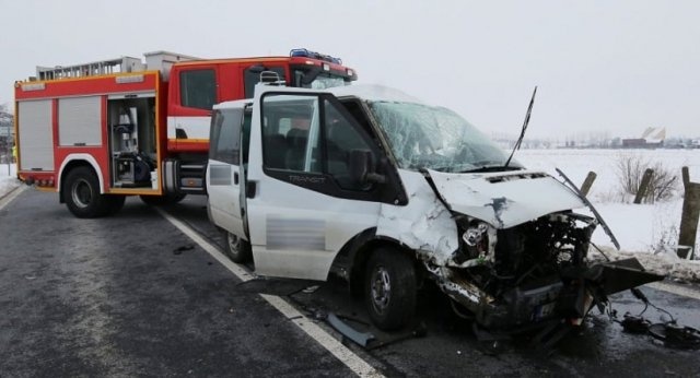 Смертельна ДТП в Чехії: українці на бусі врізались у вантажівку