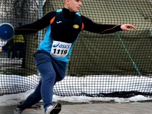 У Луцьку проходить зимовий чемпіонат України з легкоатлетичних метань