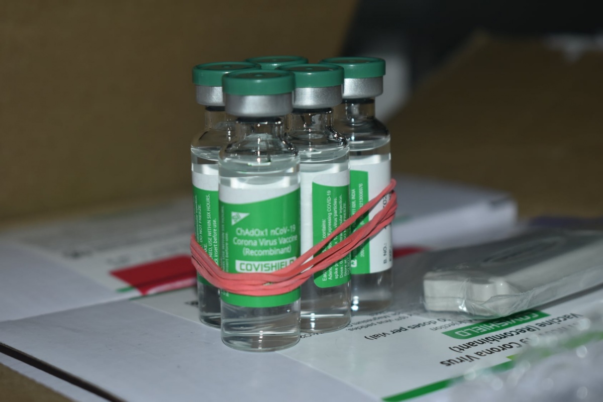 На Волинь завезли індійську вакцину від коронавірусу