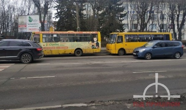 У Луцьку в ДТП за участі двох маршруток постраждали четверо людей