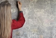 На Львівщині вчителька біології виплатить учениці компенсацію за наклеп
