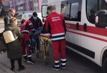 У Луцьку на переході авто збило дітей - брата із сестрою